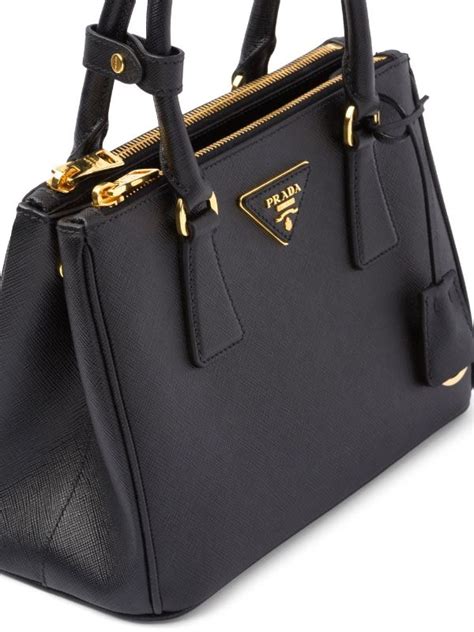 prada handtasche galleria 35x26|Prada tote bag.